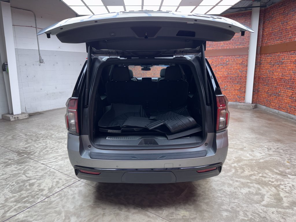 Used 2024 Chevrolet Suburban RST w/ Luxury Package AWD/4WD image 26