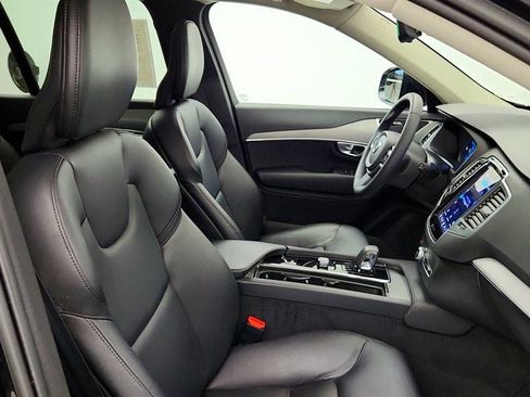 Used 2024 Volvo XC90 B5 Core w/ Protection Package Premier AWD/4WD image 26