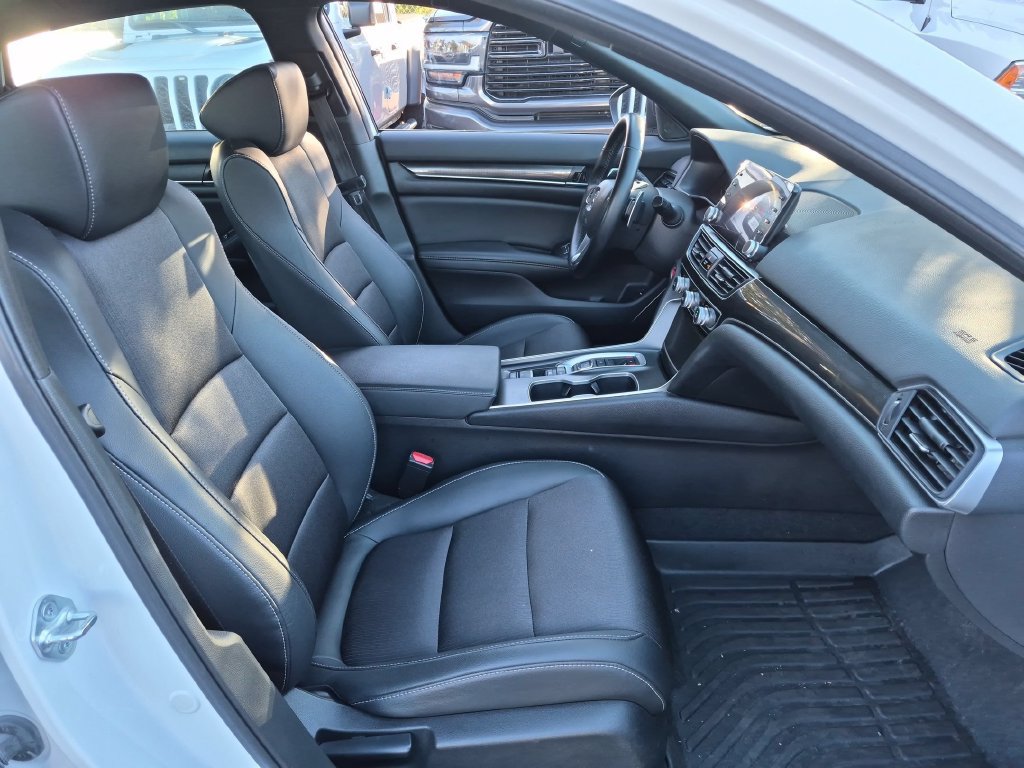 Used 2022 Honda Accord Sport image 16