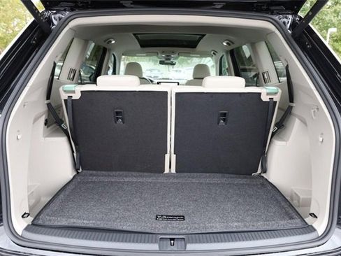 New 2026 Volkswagen Atlas SE image 7