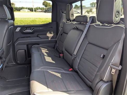 Used 2024 GMC Sierra 1500 AT4X image 13