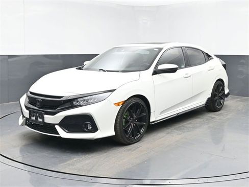Used 2018 Honda Civic Sport Touring image 5