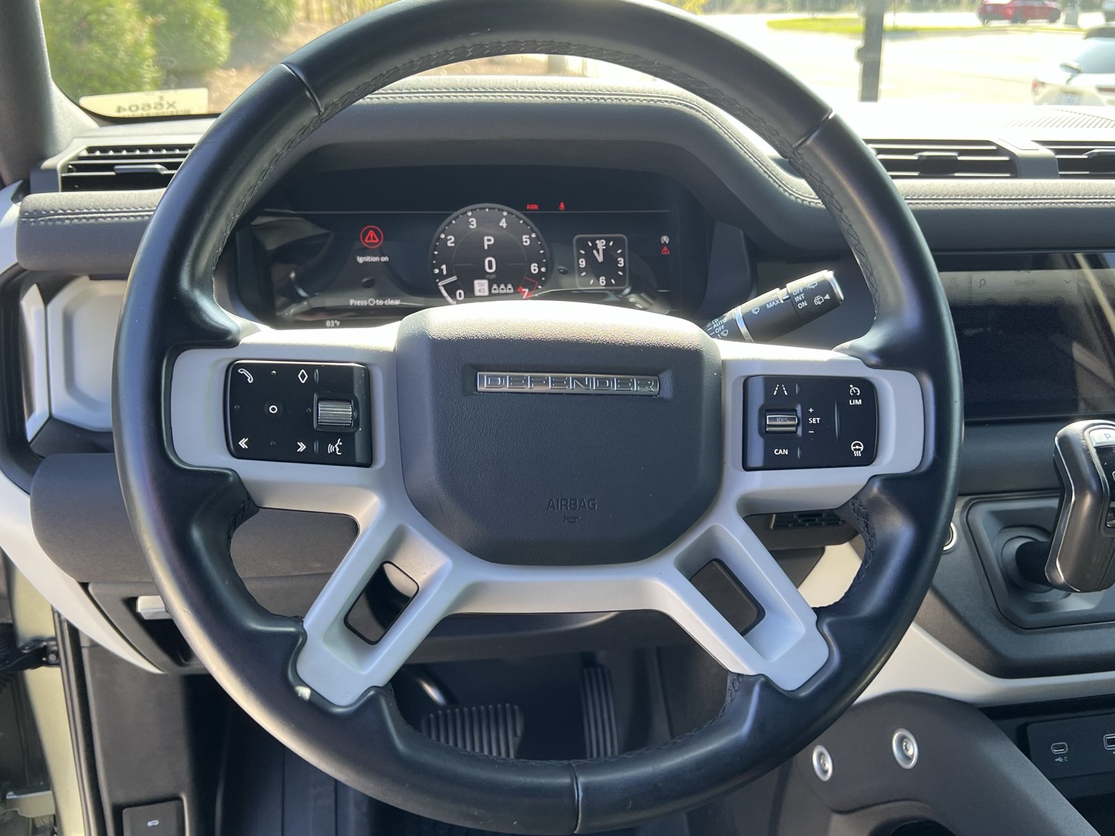 Used 2023 Land Rover Defender 90 X-Dynamic SE AWD/4WD image 17