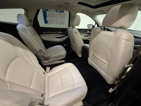Used 2023 Buick Enclave Essence w/ Experience Buick Package AWD/4WD image 6