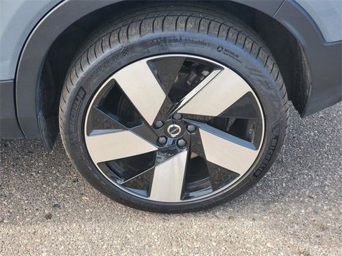 Certified 2023 Volvo C40 P8 Recharge Ultimate image 7