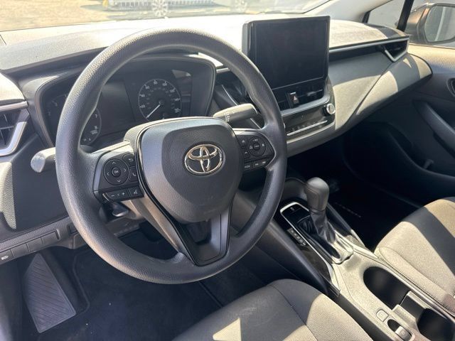 Used 2023 Toyota Corolla LE w/ Carpet Mat Package (TMS) FWD image 10