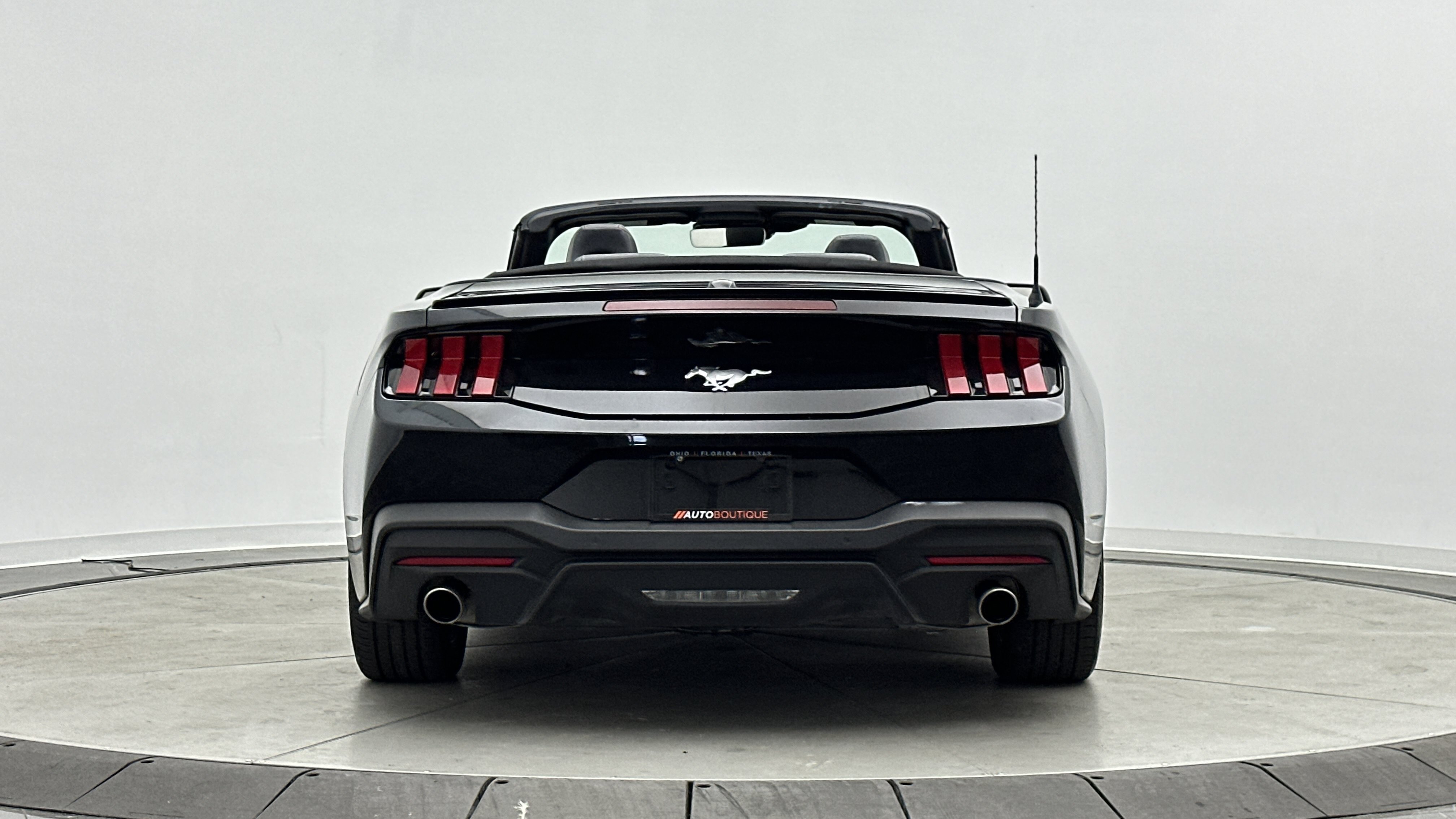 Used 2025 Ford Mustang Premium RWD image 6