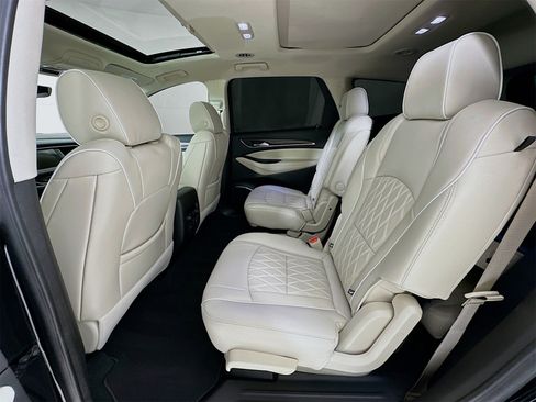 Used 2024 Buick Enclave Avenir w/ Avenir Technology Package image 27