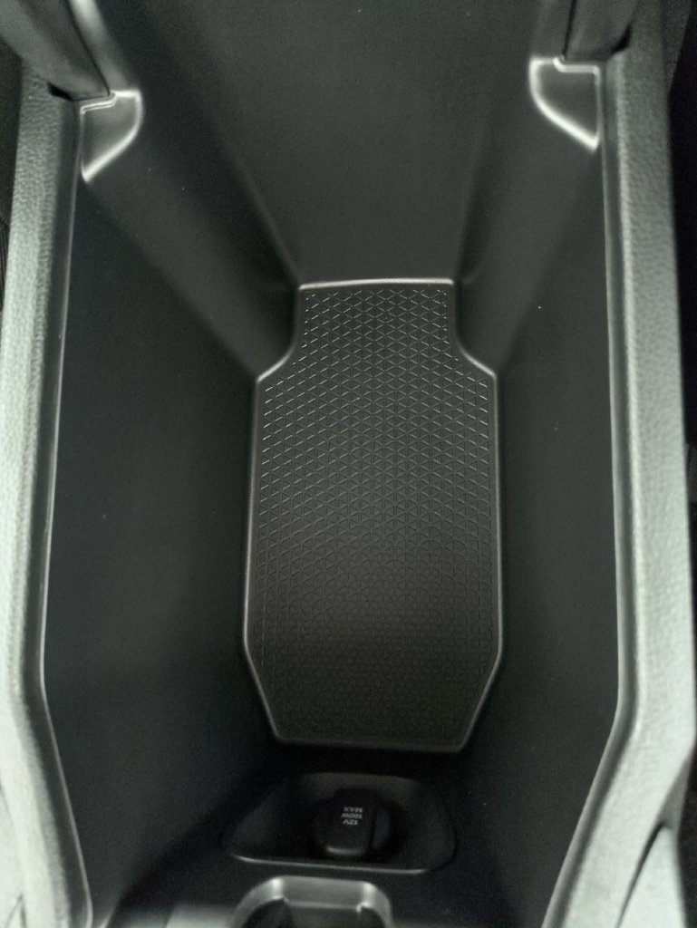 Certified 2025 Honda Accord LX image 32