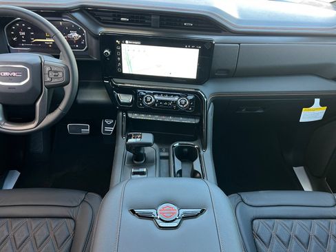 New 2026 GMC Sierra 1500 AT4 w/ AT4 Premium Package AWD/4WD image 10