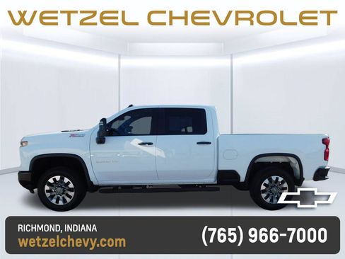 Used 2024 Chevrolet Silverado 2500 Custom w/ Custom Value Package AWD/4WD image 10