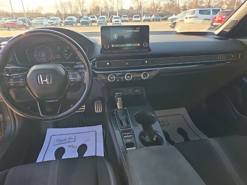 Used 2022 Honda Civic Sport image 12