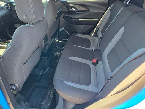 Used 2024 Chevrolet TrailBlazer LS w/ LS Convenience Package FWD image 14