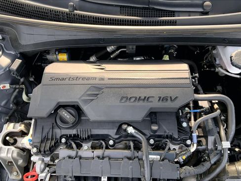 Used 2024 Hyundai Elantra SEL FWD image 29