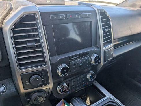 Used 2019 Ford F150 Platinum w/ Equipment Group 701A Luxury image 17