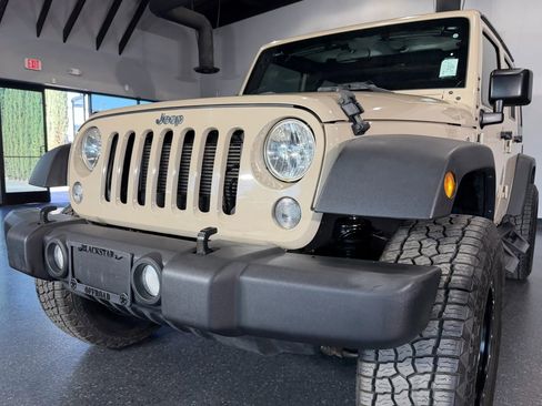 Used 2016 Jeep Wrangler Unlimited Sport w/ Connectivity Group image 4
