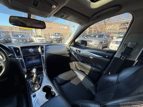 Used 2016 INFINITI Q50 Sport image 16