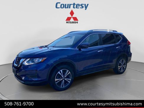 Used 2020 Nissan Rogue SV w/ Premium Package AWD/4WD image 1