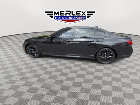 Used 2020 BMW 750i xDrive w/ Executive Package AWD/4WD image 5