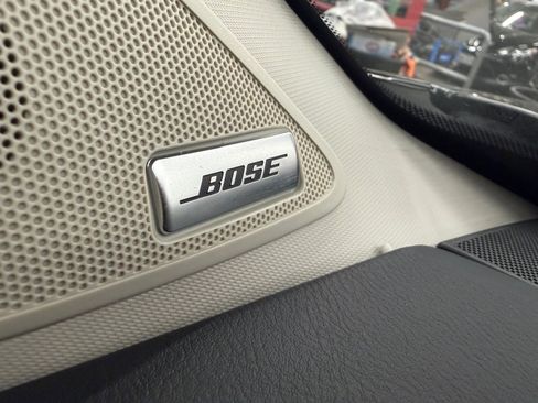 Used 2024 Nissan Pathfinder Platinum image 29