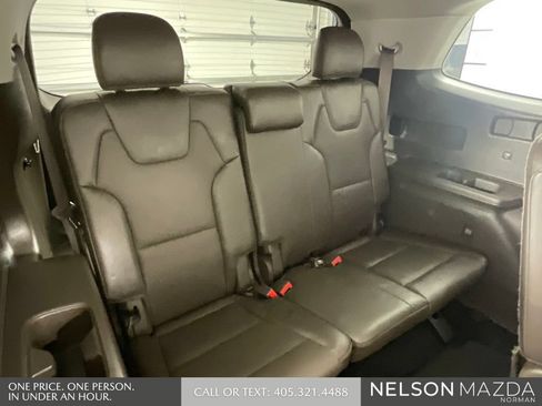 Used 2021 Kia Telluride SX w/ Towing Package FWD image 31