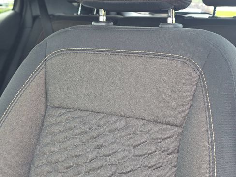 Used 2019 Chevrolet Equinox LT FWD image 22