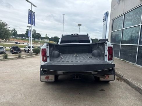 Used 2025 RAM 3500 Laramie AWD/4WD image 7