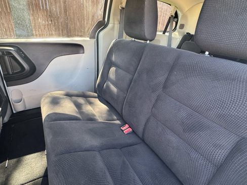 Used 2018 Dodge Grand Caravan SE w/ UConnect Hands-Free Group FWD image 26
