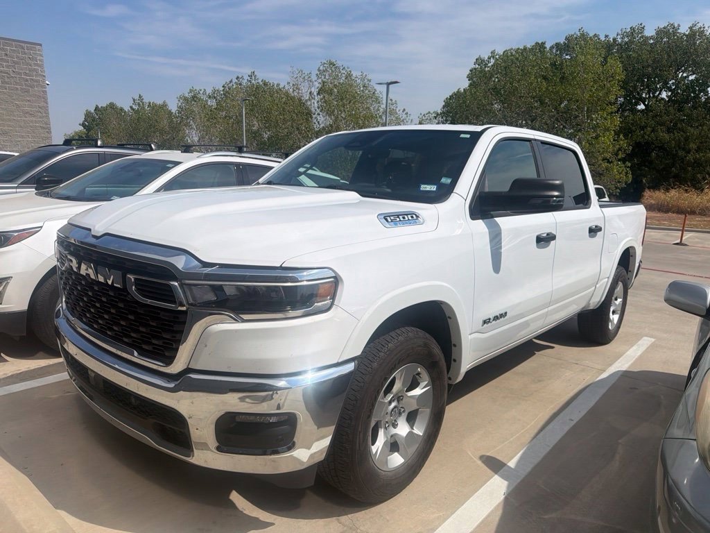 Used 2025 RAM 1500 Big Horn AWD/4WD image 10