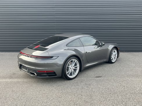 Certified 2024 Porsche 911 Carrera image 9