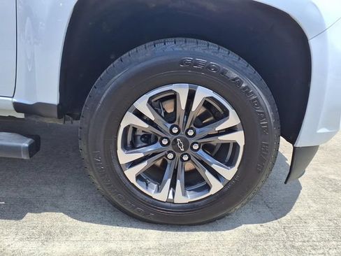 Used 2021 Chevrolet Colorado Z71 AWD/4WD image 9