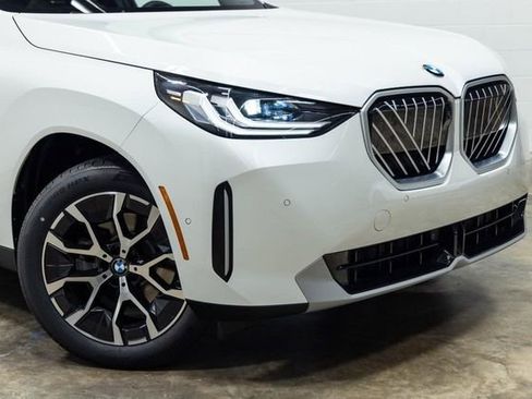 Certified 2025 BMW X3 xDrive30i image 7