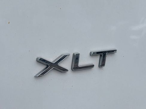 Used 2025 Ford Transit 350 XLT RWD image 19