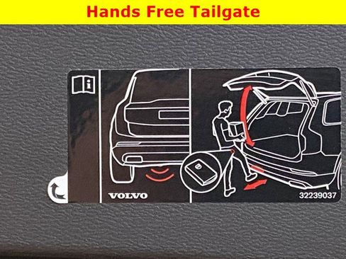 Used 2021 Volvo XC40 P8 Recharge w/ Advanced Package image 30