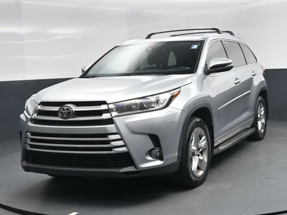 Used 2017 Toyota Highlander Limited