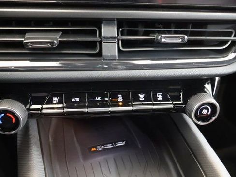 New 2026 Chevrolet Equinox EV RS image 20