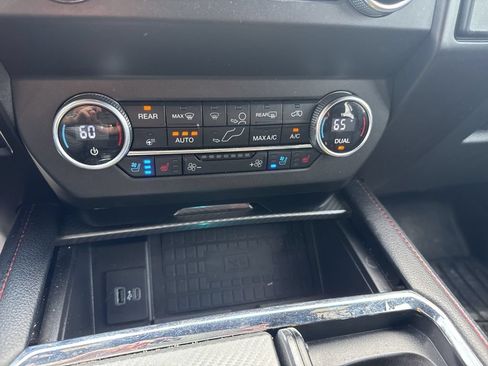 Used 2020 Ford Expedition Limited w/ Equipment Group 303A AWD/4WD image 16