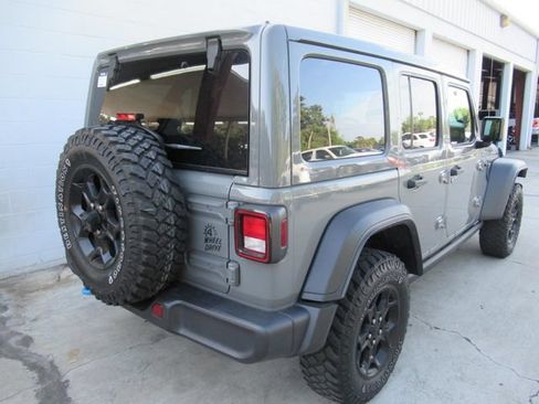 Used 2023 Jeep Wrangler Unlimited w/ Sun & Screen Package AWD/4WD image 4