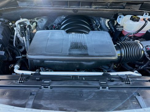 Used 2025 GMC Yukon AT4 w/ AT4 Premium Plus Package image 36