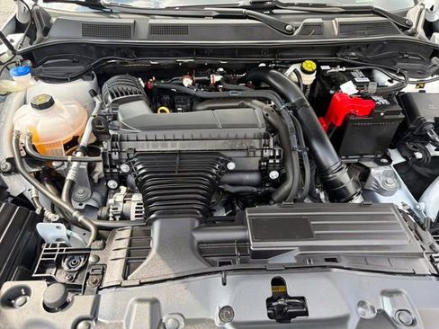 Used 2024 Lincoln Corsair AWD w/ Equipment Group 101A image 27