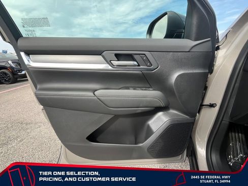New 2027 GMC Terrain Elevation FWD image 23