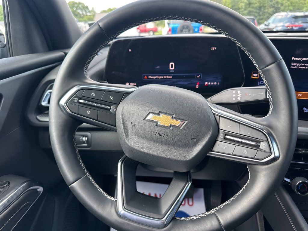 Used 2025 Chevrolet Traverse LT w/ LPO, Floor Liner Package FWD image 20