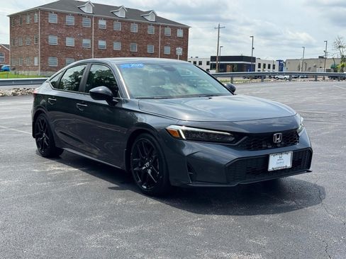 Certified 2025 Honda Civic Sport image 2