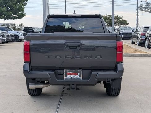 Used 2024 Toyota Tacoma TRD Sport RWD image 6