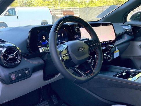 New 2026 Chevrolet Blazer EV SS AWD/4WD image 7