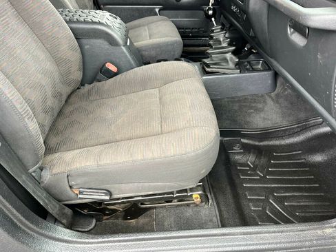 Used 2004 Jeep Wrangler Sport w/ Dual Top Group image 36