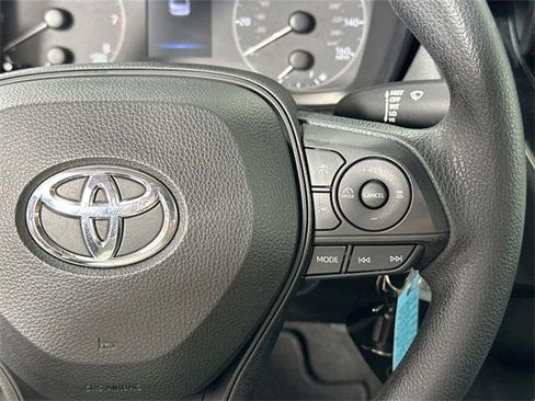 Used 2023 Toyota Corolla LE image 27