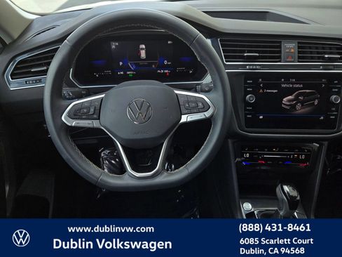 Certified 2023 Volkswagen Tiguan SE FWD image 14