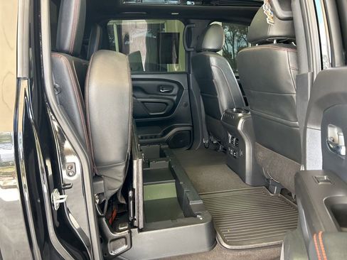 Used 2021 Nissan Titan PRO-4X w/ Pro-4x Convenience Package image 29