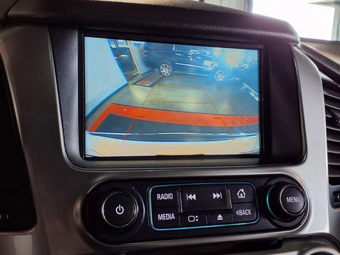 Used 2020 Chevrolet Suburban Premier w/ Premier Plus Edition image 24